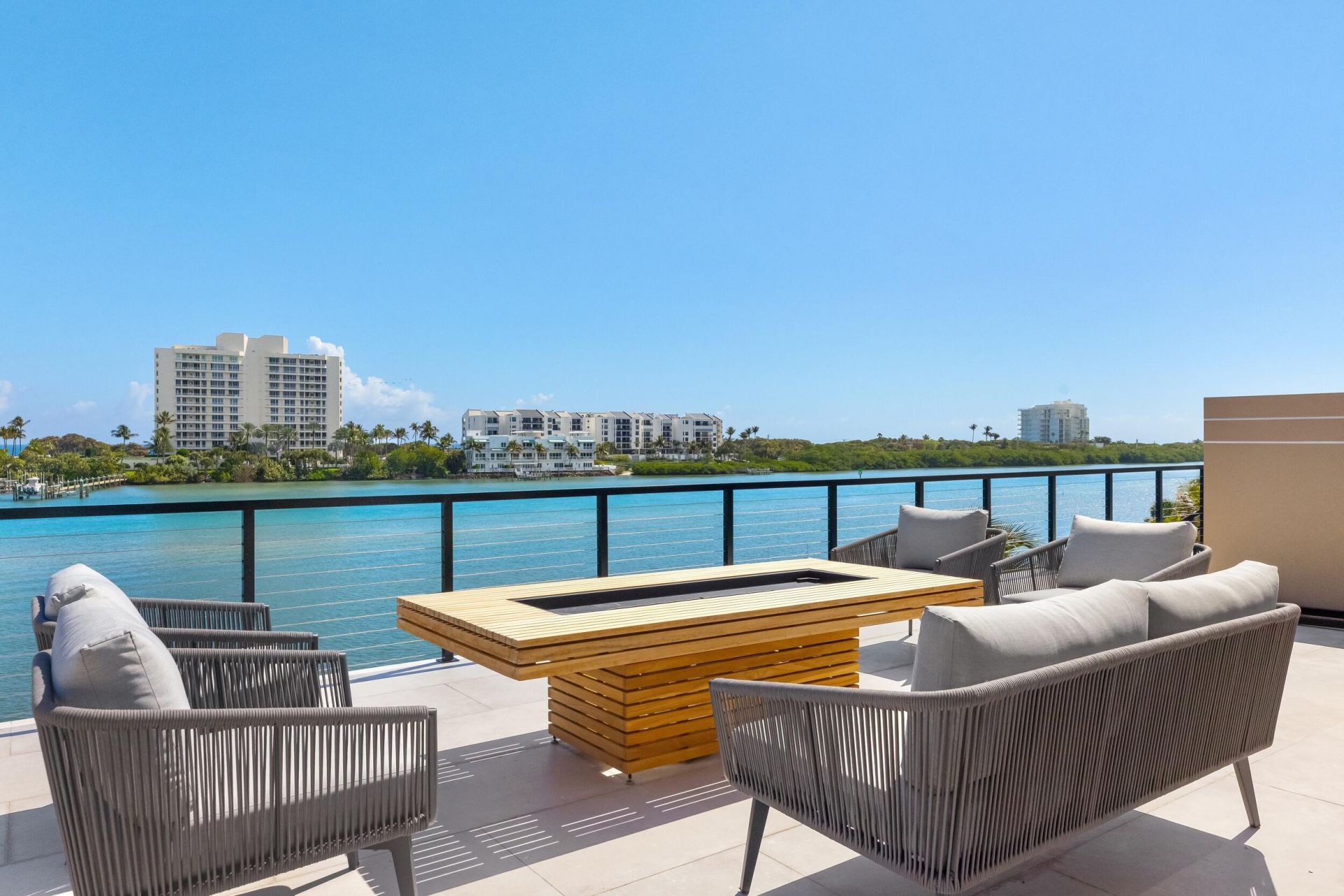 19696 Harbor Road N, Jupiter, FL 33469 Photo