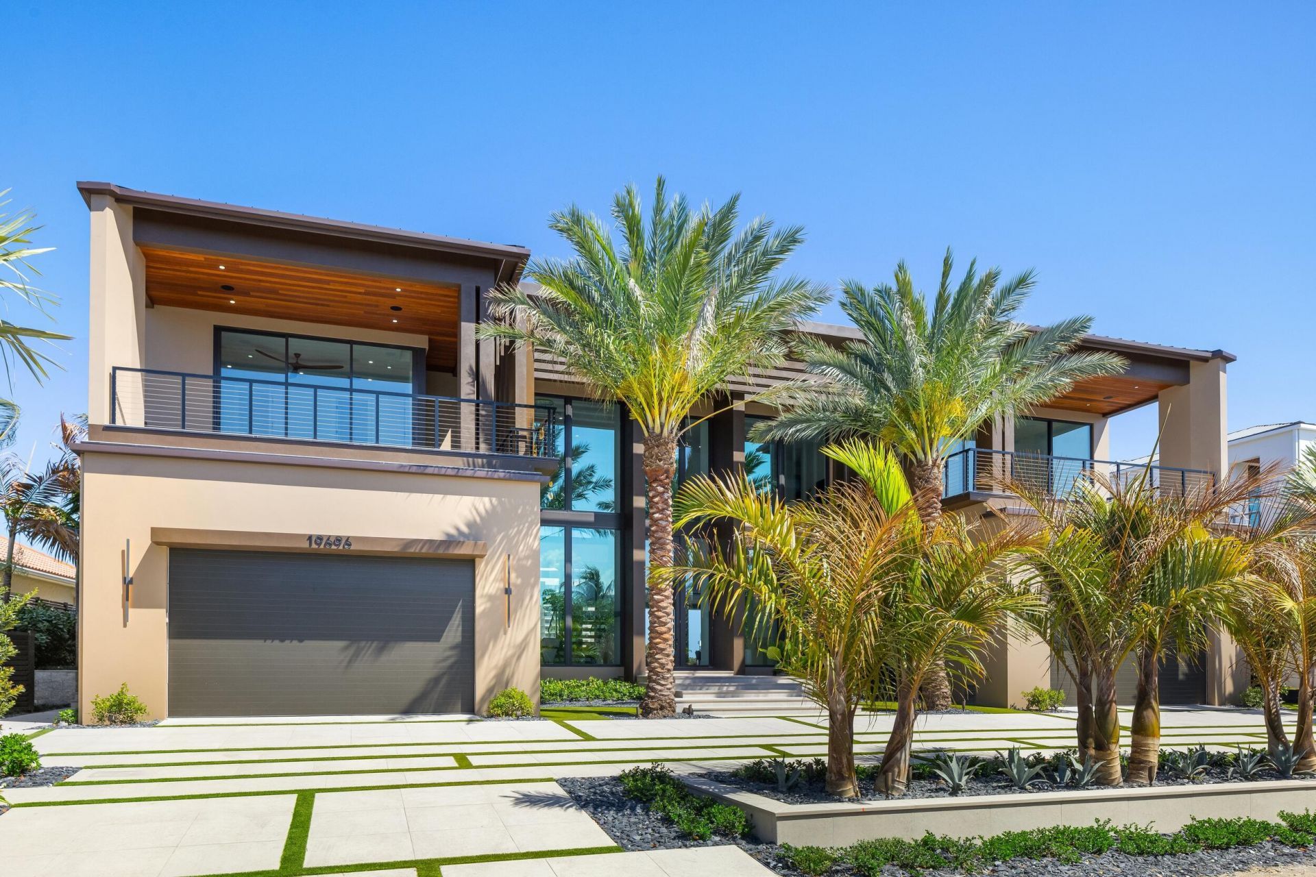 19696 Harbor Road N, Jupiter, FL 33469 Photo