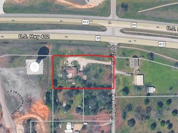 4512 cedar Drive , Colcord, OK 74338