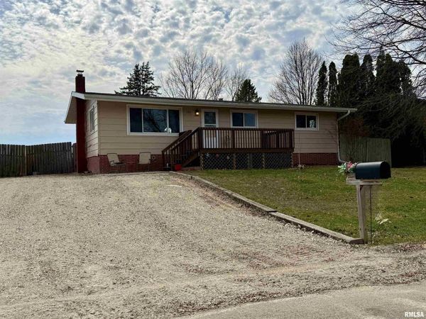 194 LAKEVIEW Drive, Wataga, IL 61488