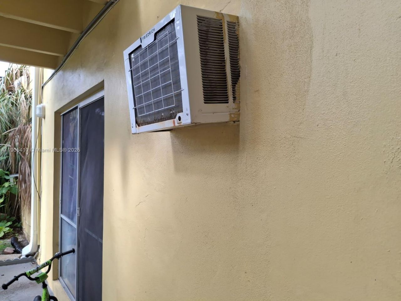 12195 W Dixie Hwy 1b Hwy, Unit 1b, North Miami, FL 33161 Photo