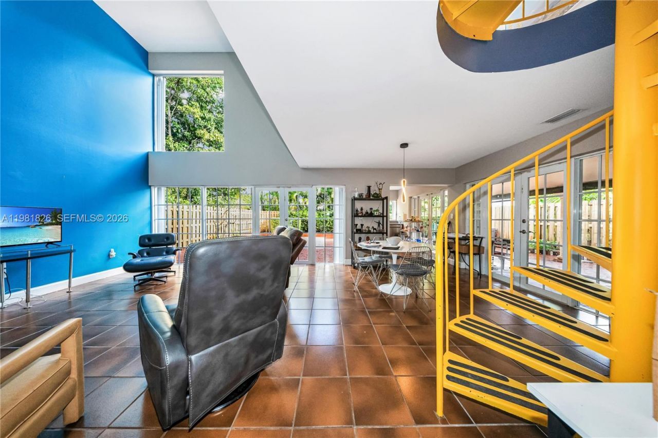 5747 SW 55th St, Miami, FL 33155 Photo