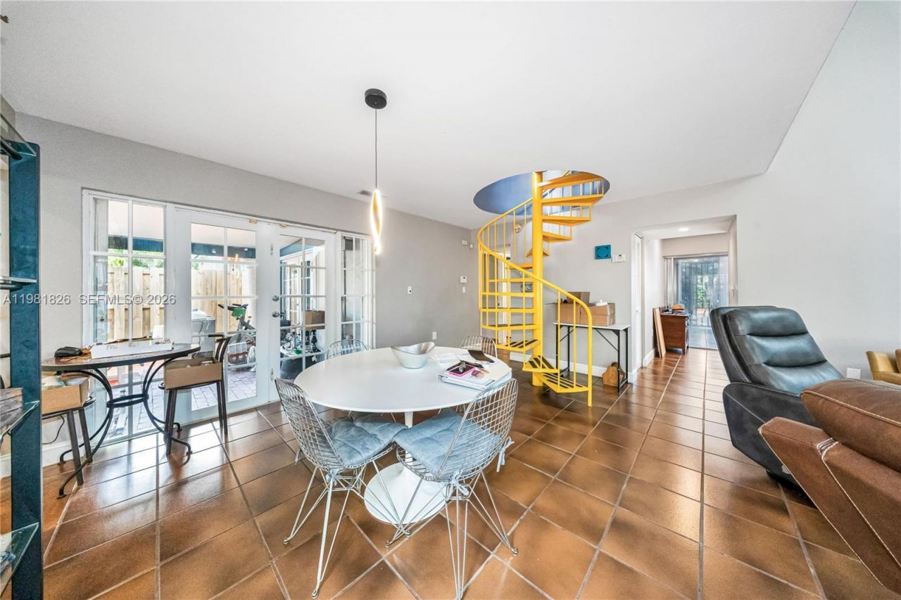 5747 SW 55th St, Miami, FL 33155 Photo