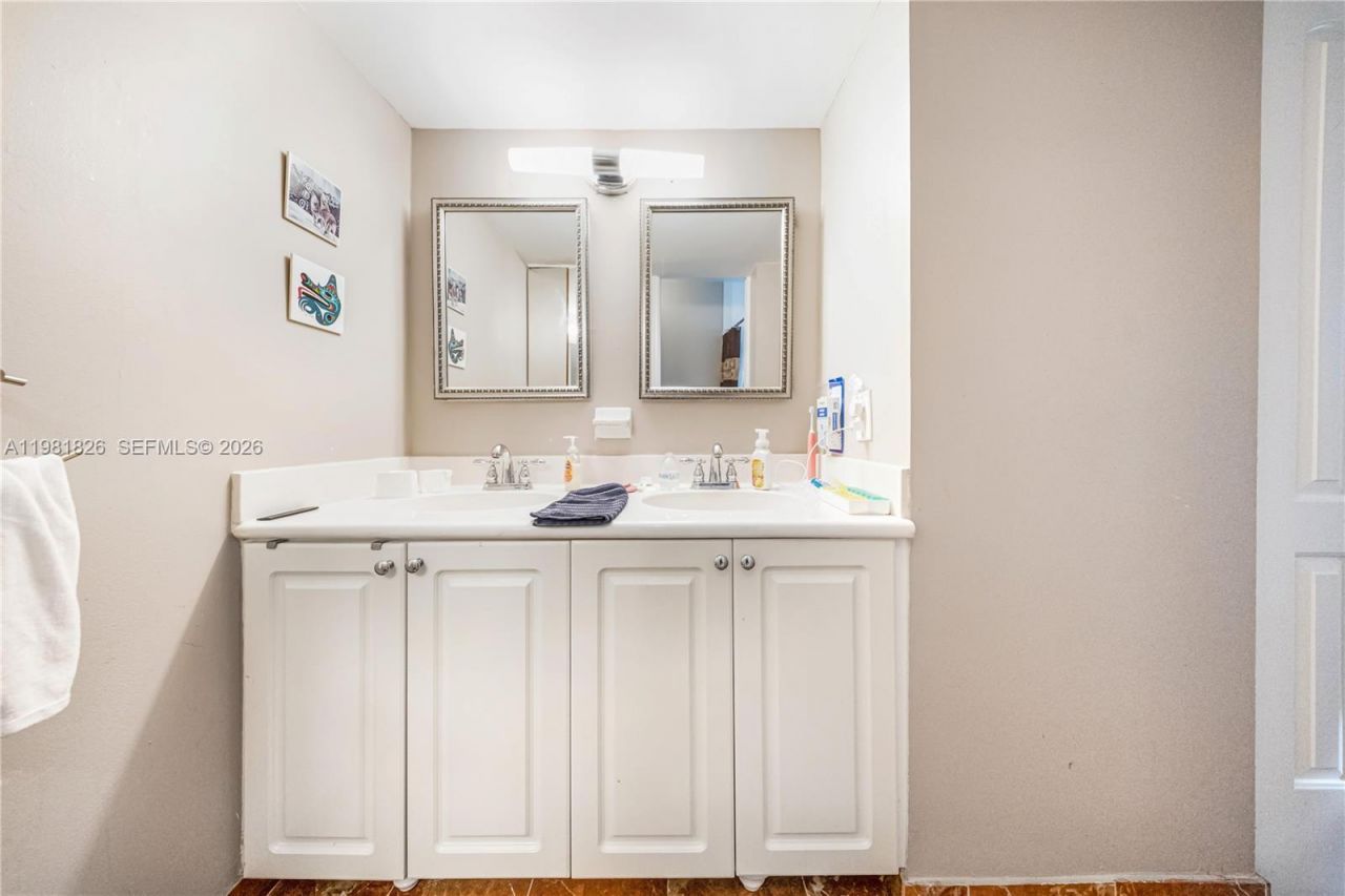 5747 SW 55th St, Miami, FL 33155 Photo