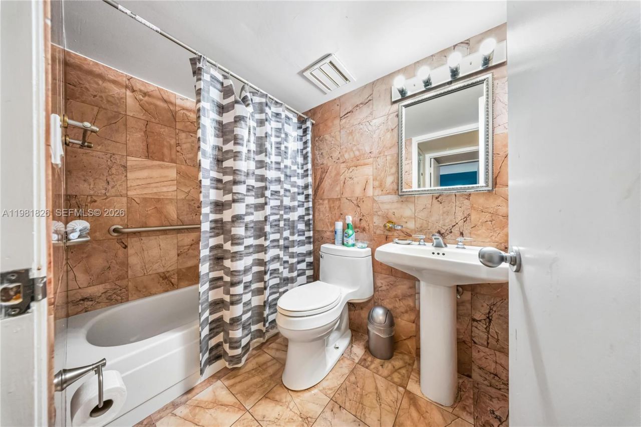 5747 SW 55th St, Miami, FL 33155 Photo