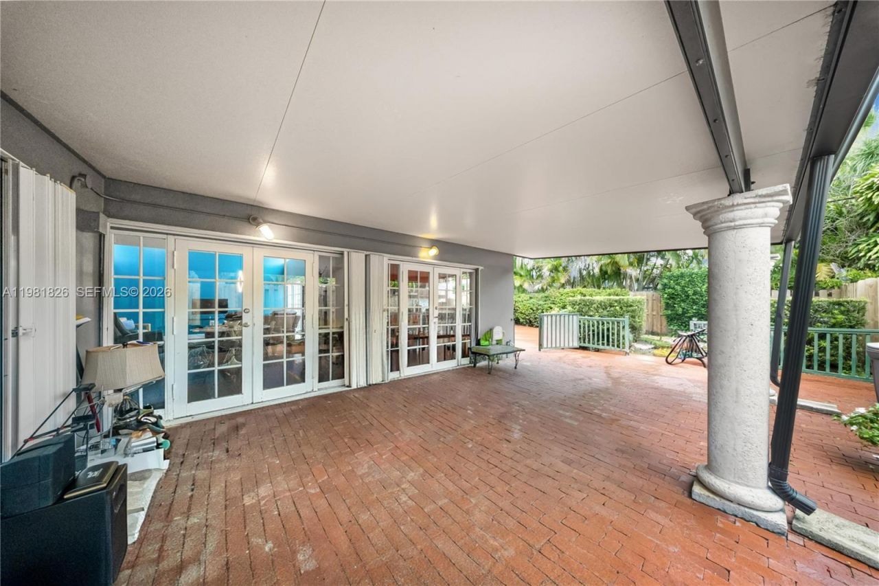 5747 SW 55th St, Miami, FL 33155 Photo