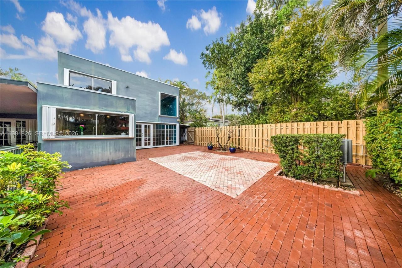 5747 SW 55th St, Miami, FL 33155 Photo