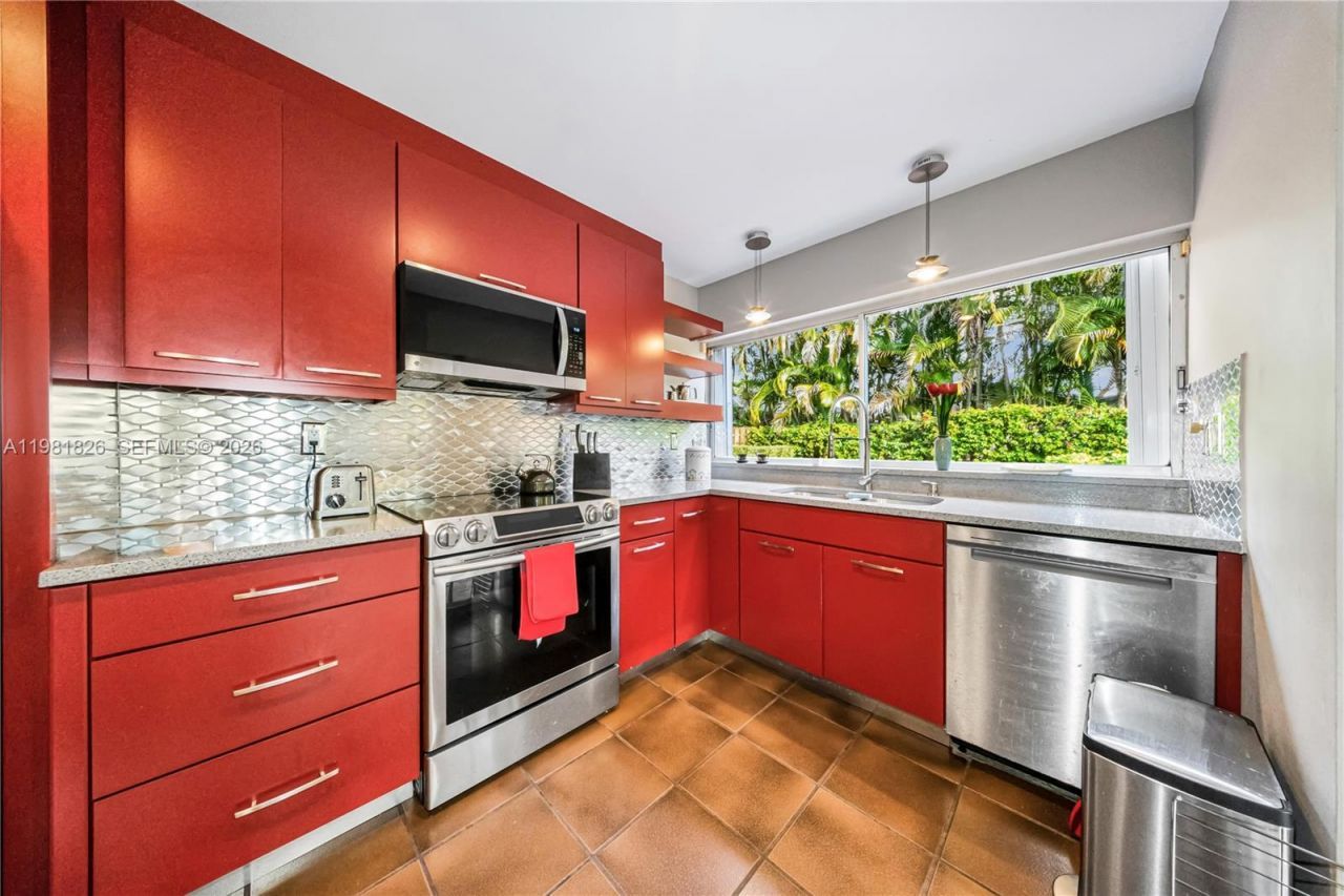 5747 SW 55th St, Miami, FL 33155 Photo