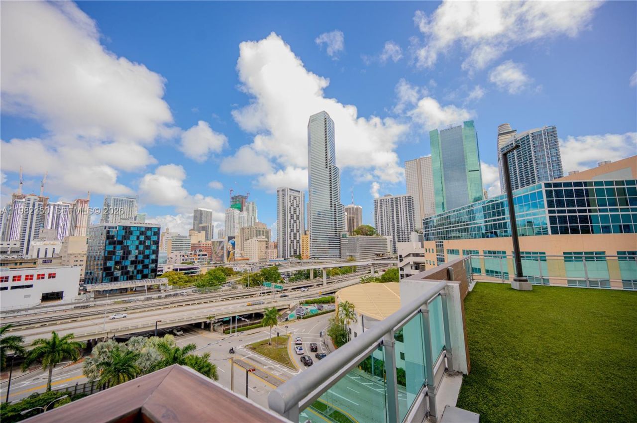 350 S Miami, Unit 1709, Miami, FL 33130 Photo