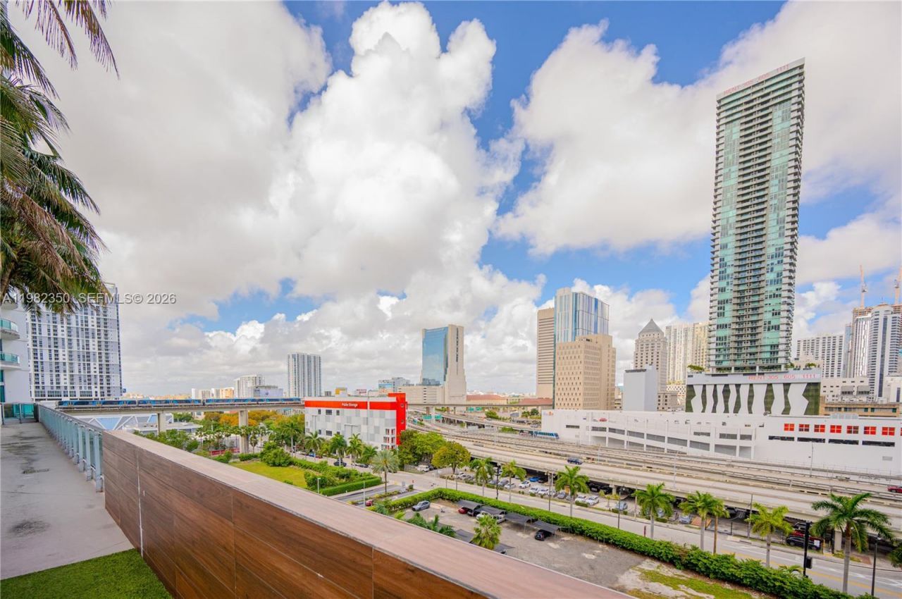 350 S Miami, Unit 1709, Miami, FL 33130 Photo
