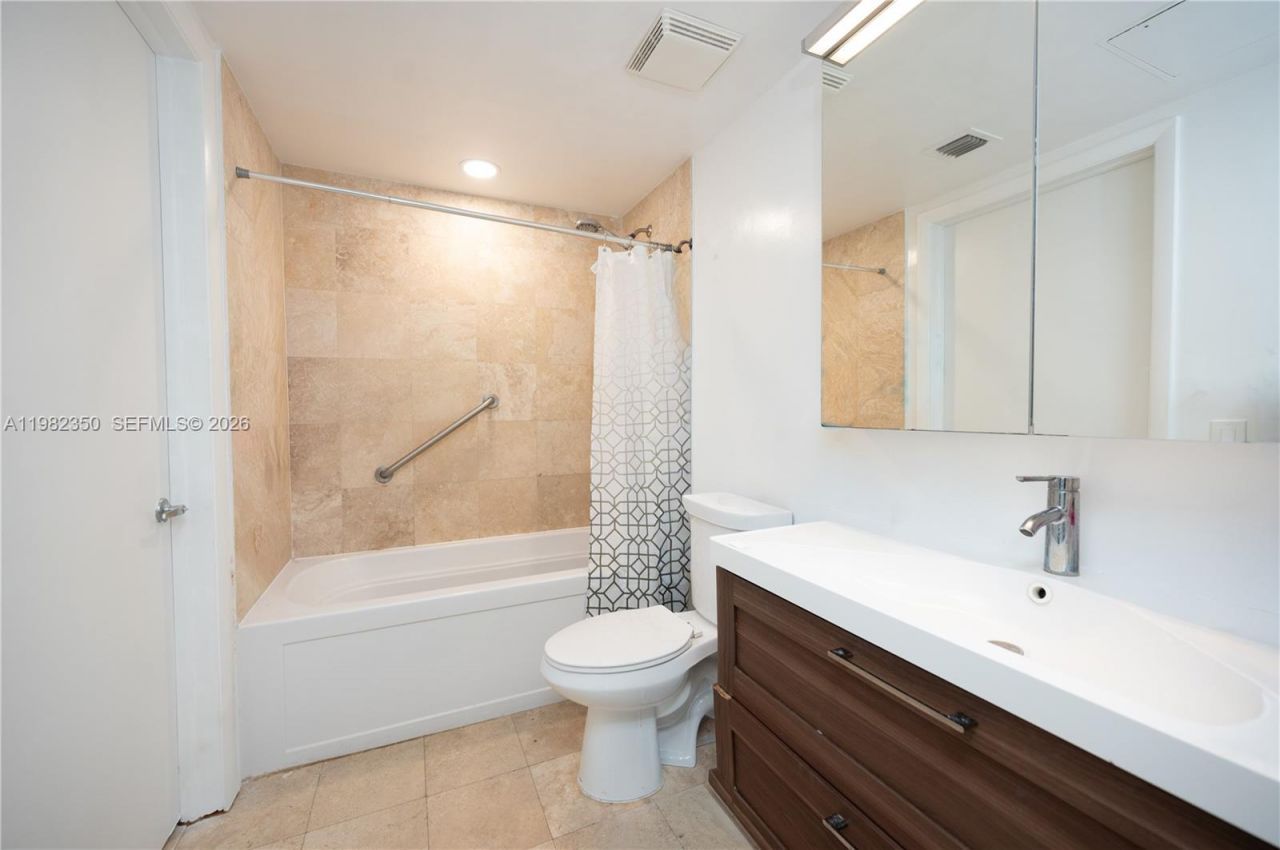 350 S Miami, Unit 1709, Miami, FL 33130 Photo