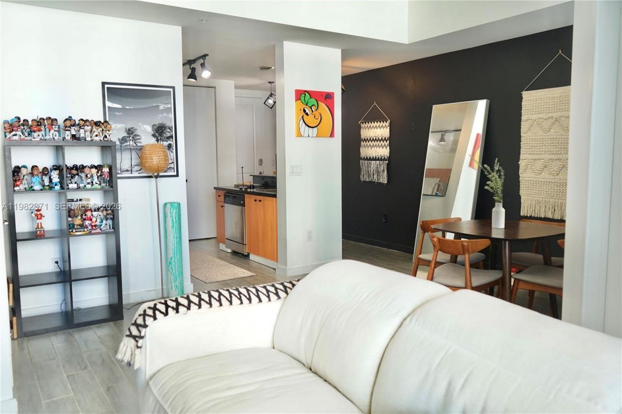 2200 NE 4th Ave , Unit 503, Miami, FL 33137 Photo