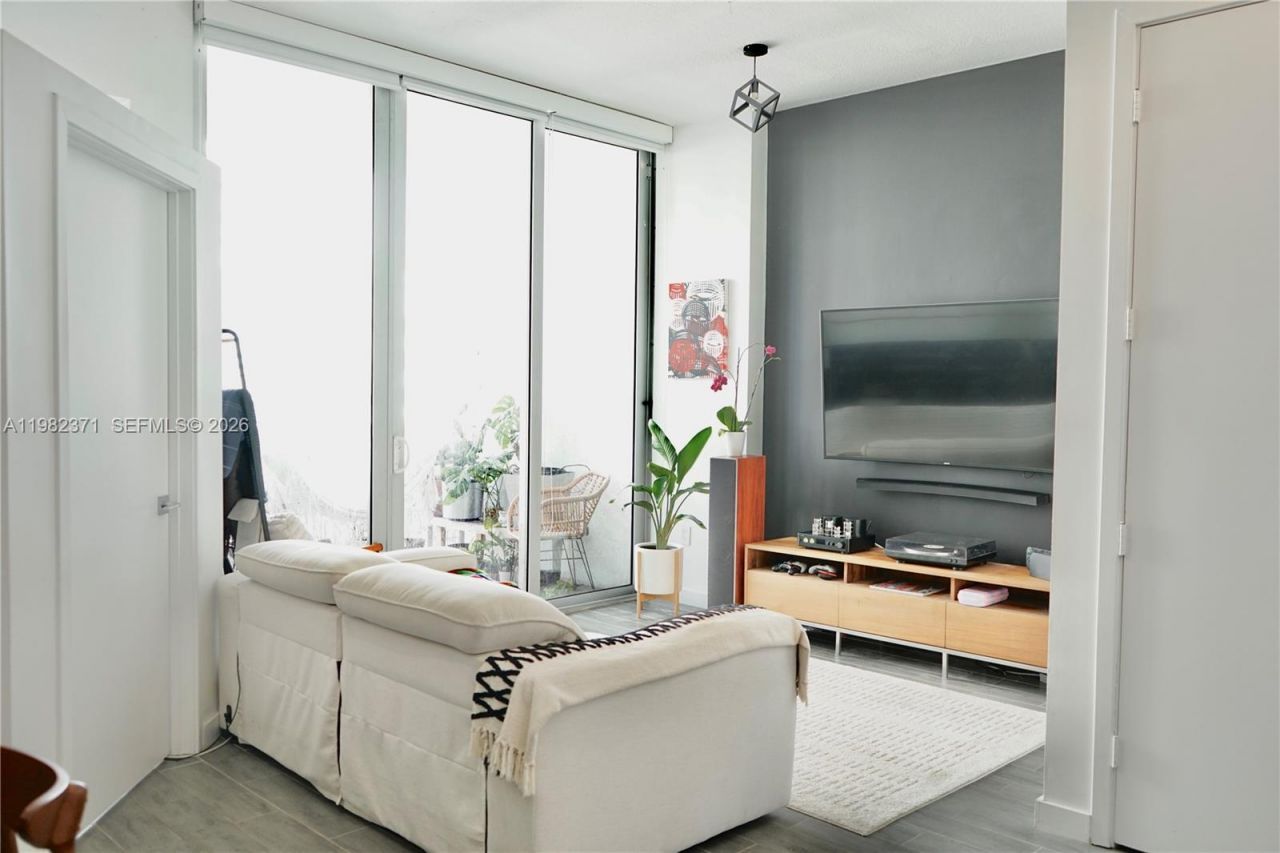 2200 NE 4th Ave , Unit 503, Miami, FL 33137 Photo