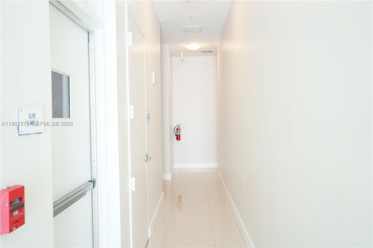 2200 NE 4th Ave , Unit 503, Miami, FL 33137 Photo