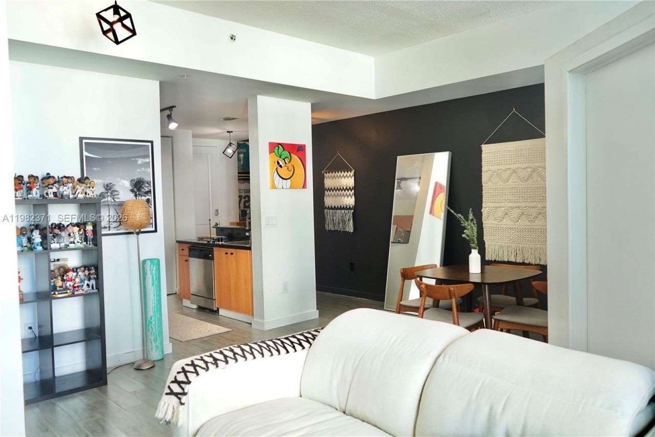 2200 NE 4th Ave , Unit 503, Miami, FL 33137 Photo