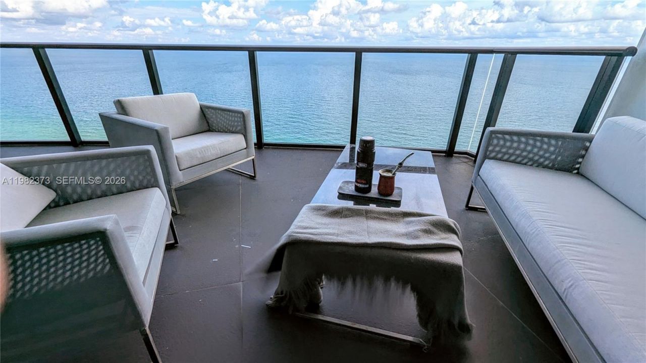 18555 Collins Ave. , Unit 3005, Sunny Isles Beach, FL 33160 Photo