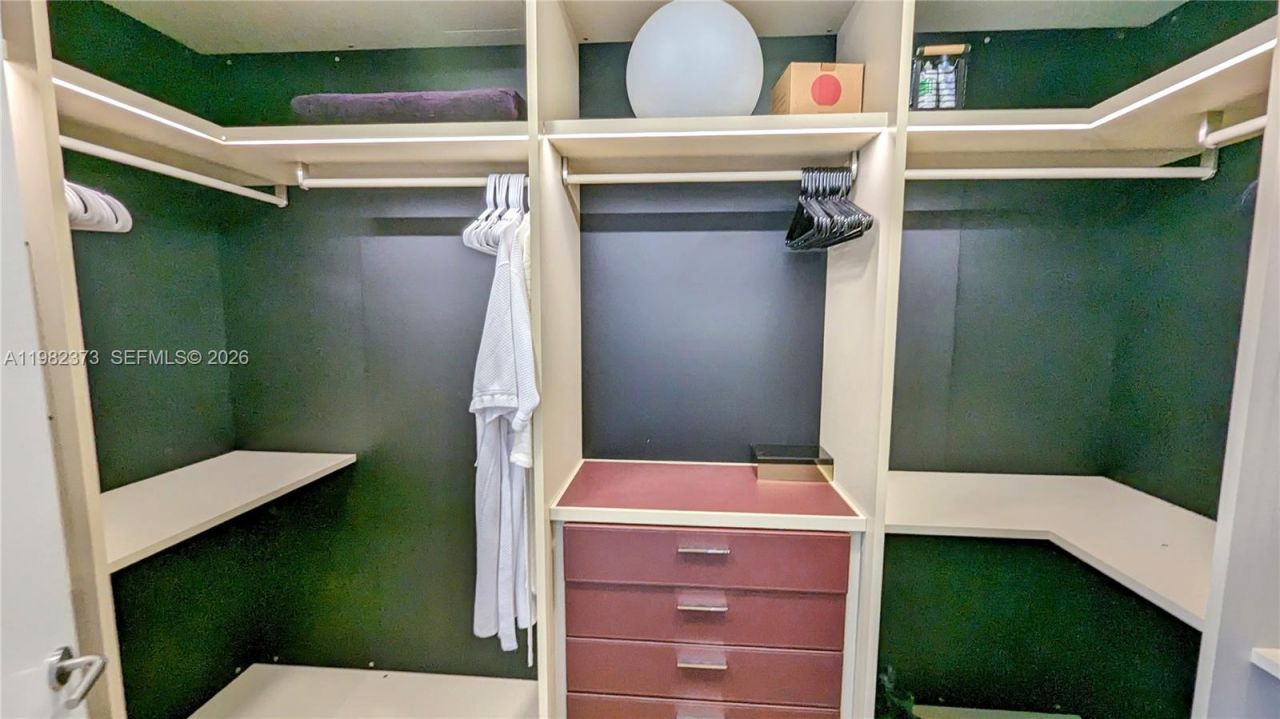 18555 Collins Ave. , Unit 3005, Sunny Isles Beach, FL 33160 Photo