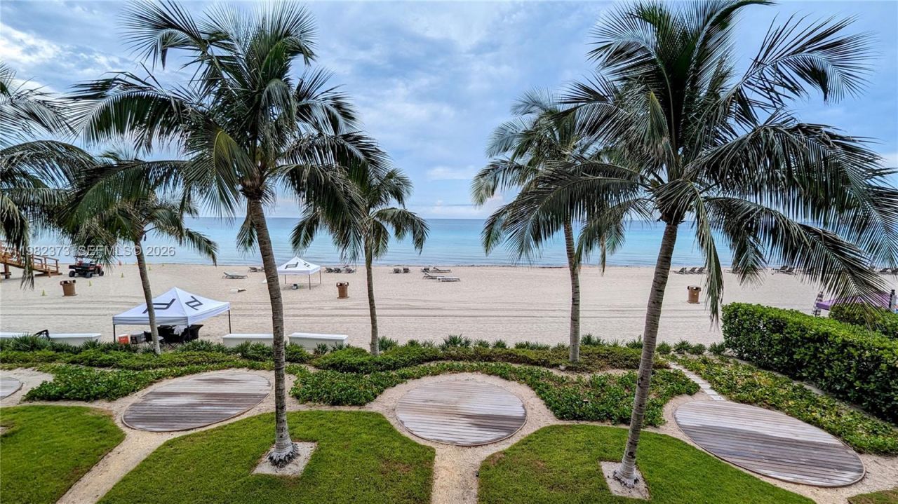 18555 Collins Ave. , Unit 3005, Sunny Isles Beach, FL 33160 Photo