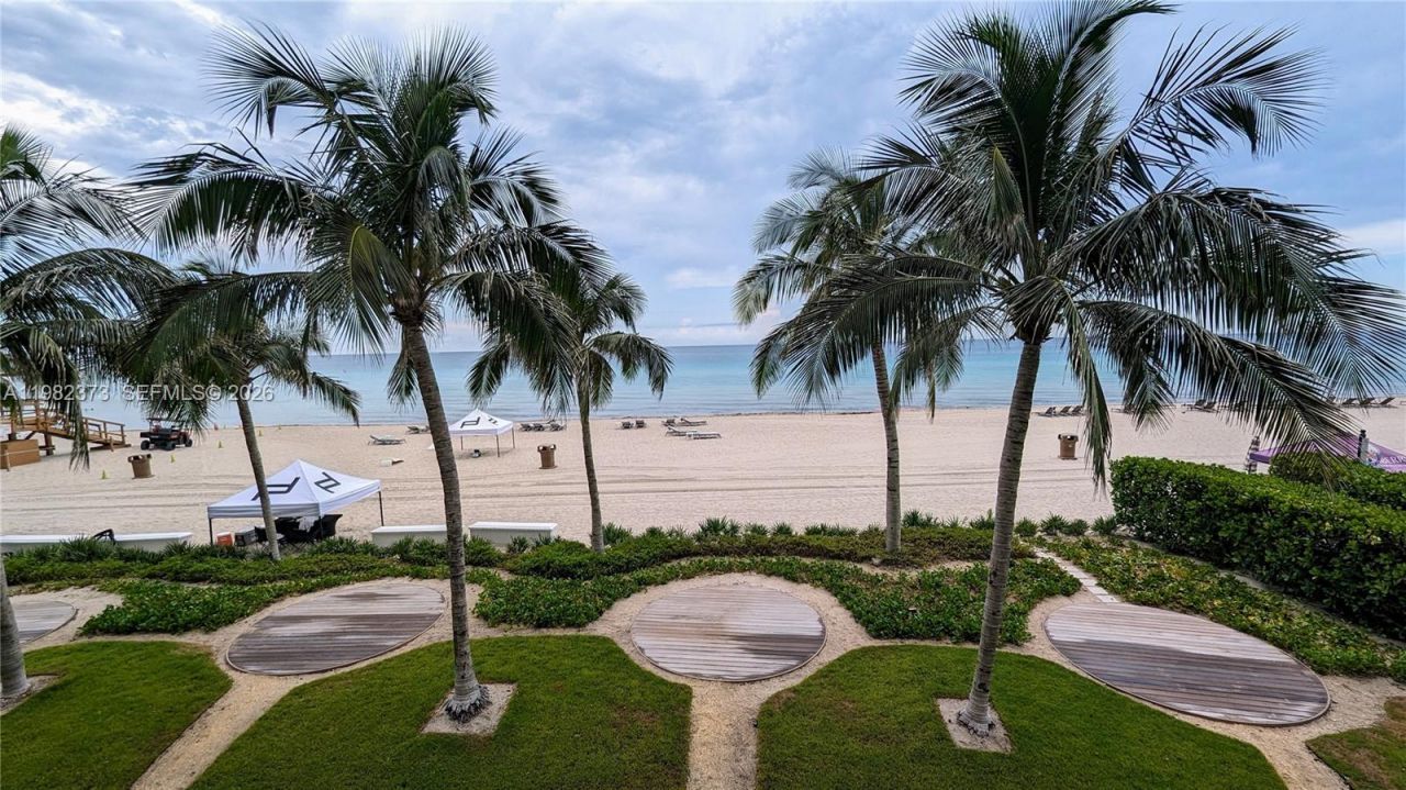 18555 Collins Ave. , Unit 3005, Sunny Isles Beach, FL 33160 Photo