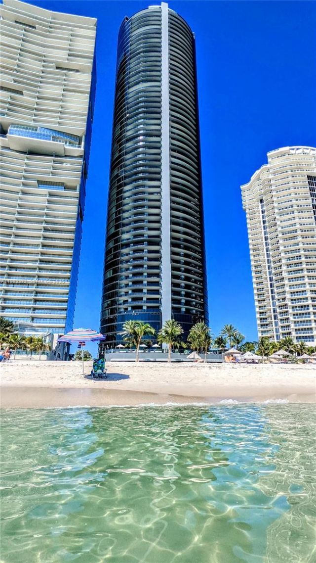 18555 Collins Ave. , Unit 3005, Sunny Isles Beach, FL 33160 Photo