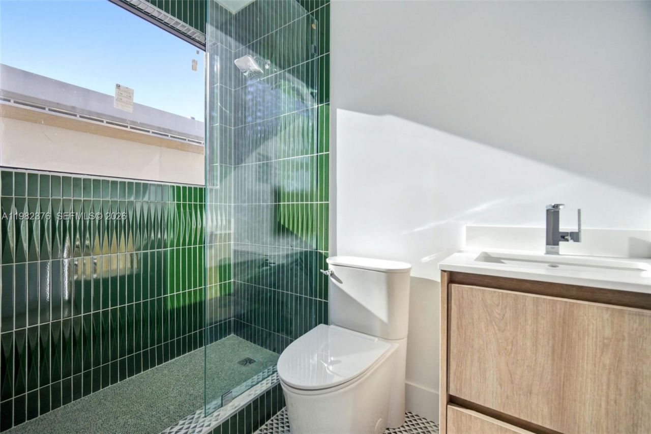 3545 Florida Ave , Miami, FL 33133 Photo