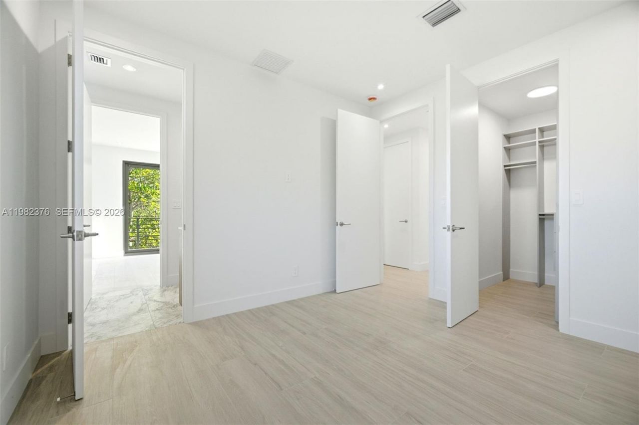 3545 Florida Ave , Miami, FL 33133 Photo