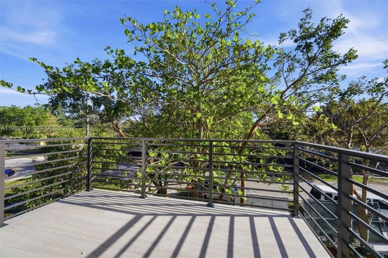 3545 Florida Ave , Miami, FL 33133 Photo