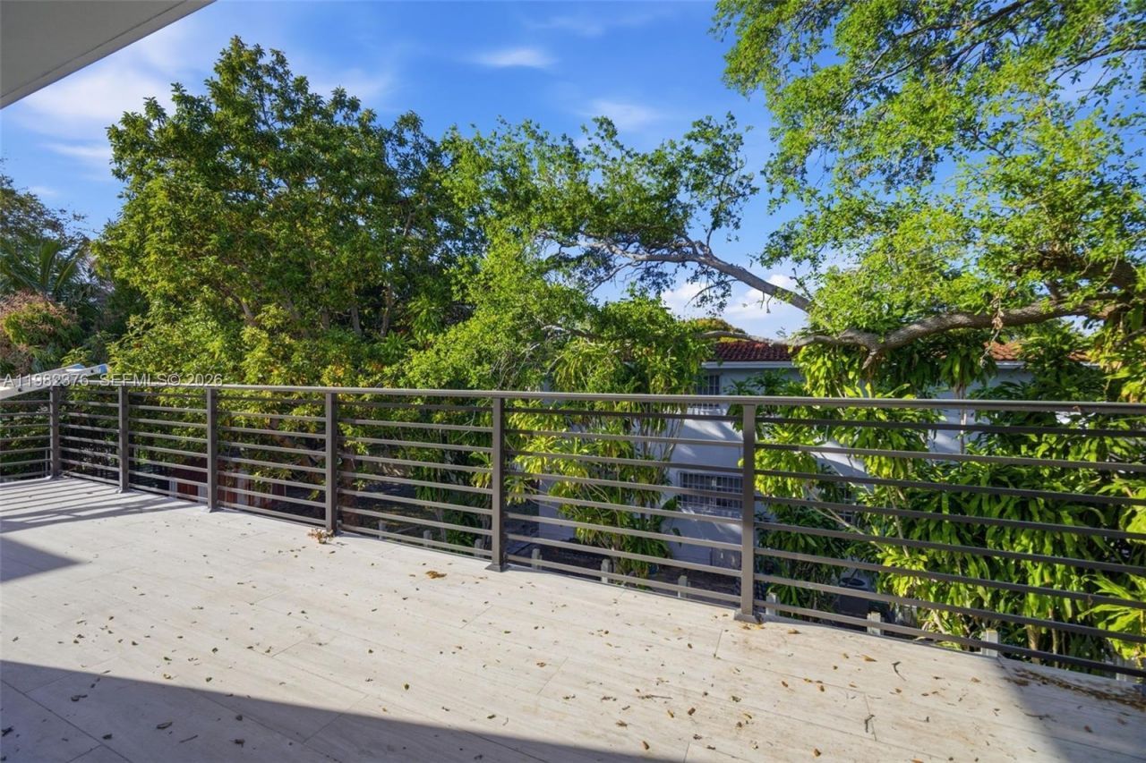 3545 Florida Ave , Miami, FL 33133 Photo