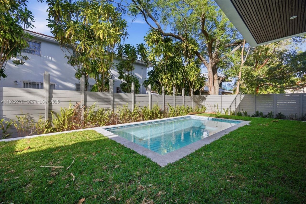 3545 Florida Ave , Miami, FL 33133 Photo