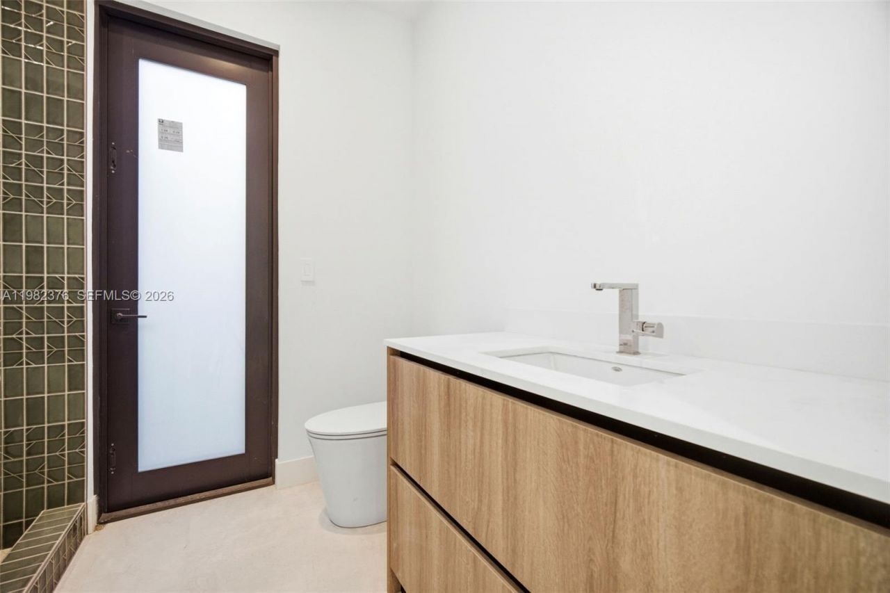 3545 Florida Ave , Miami, FL 33133 Photo