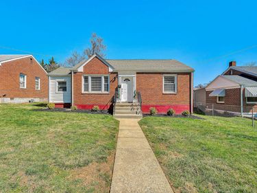 2705 Forest Hill AVE NW, Roanoke, VA 24012
