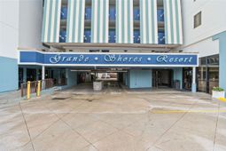 201 77th Ave. N photo 4