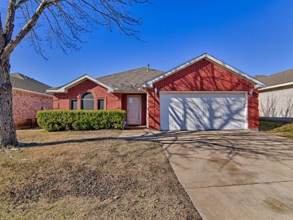 307 Stell Avenue, Mansfield, TX 76063