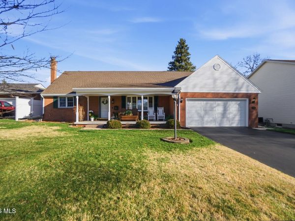 130 Oakland Avenue , Findlay, OH 45840