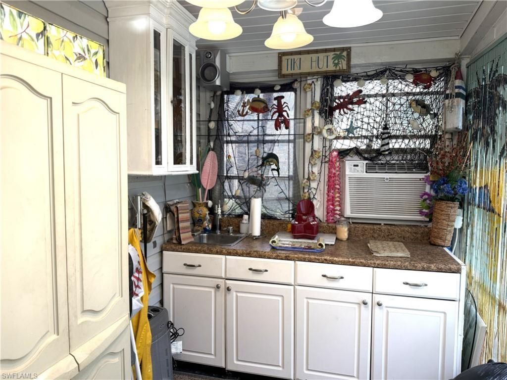 1658 Diamond Lake Cir, Naples, FL 34114 Photo