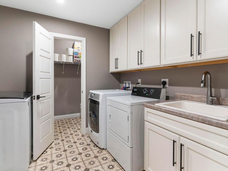 8458 Chesapeake Way NW, Pickerington, OH 43147 Photo 22