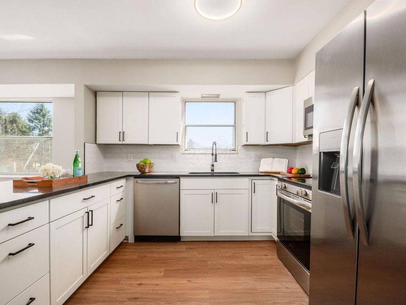 1234 Bradshire Drive , Columbus, OH 43220 Photo 16