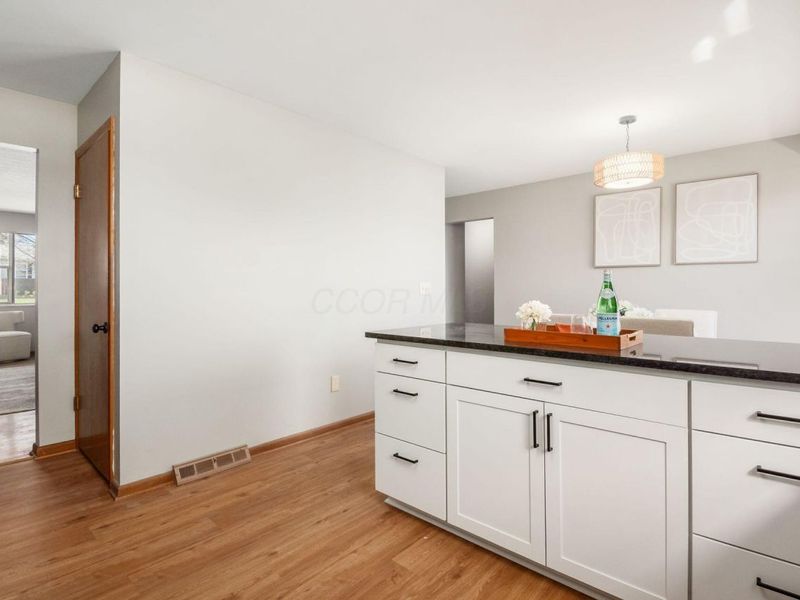 1234 Bradshire Drive , Columbus, OH 43220 Photo 19