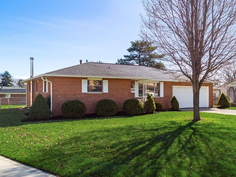 1234 Bradshire Drive , Columbus, OH 43220 Photo 3