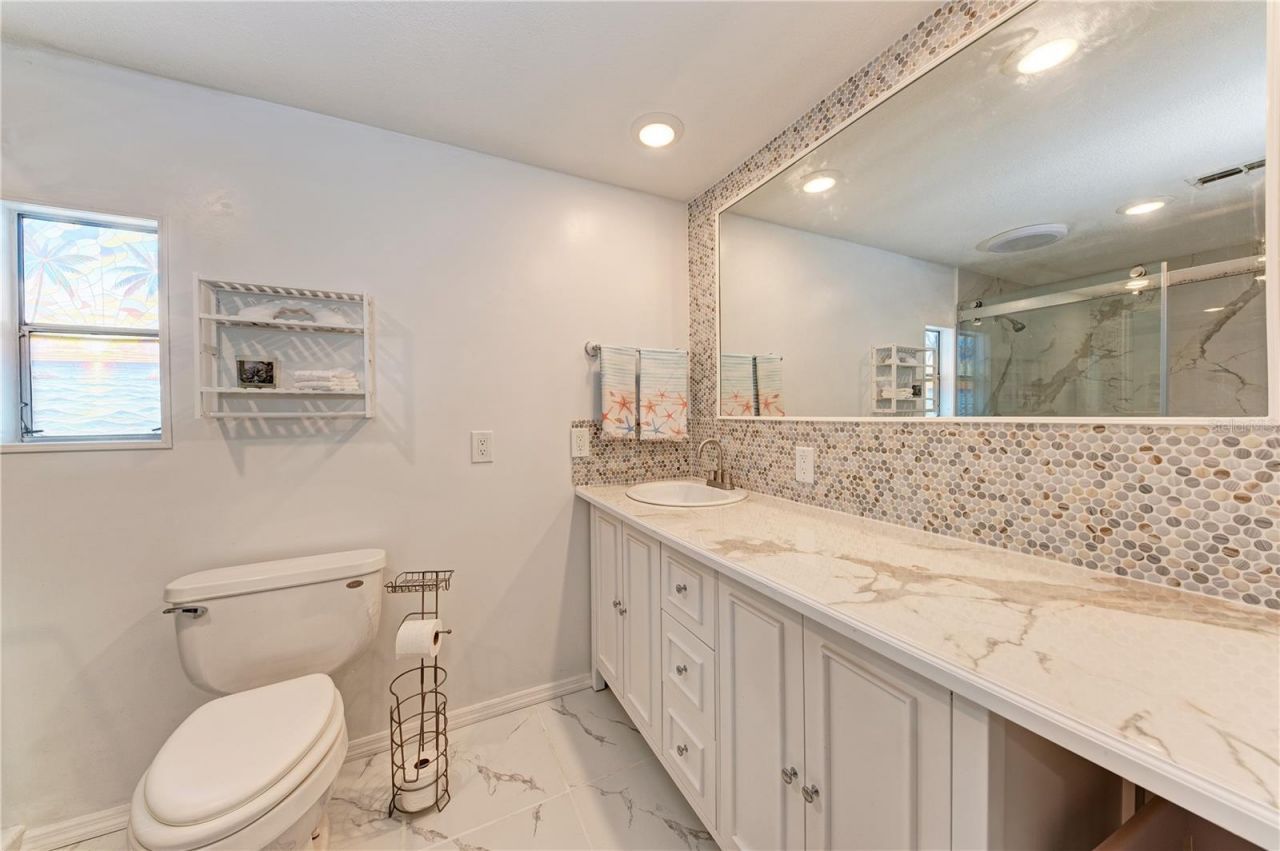 2 S Flora Vista Street, Englewood, FL 34223 Photo
