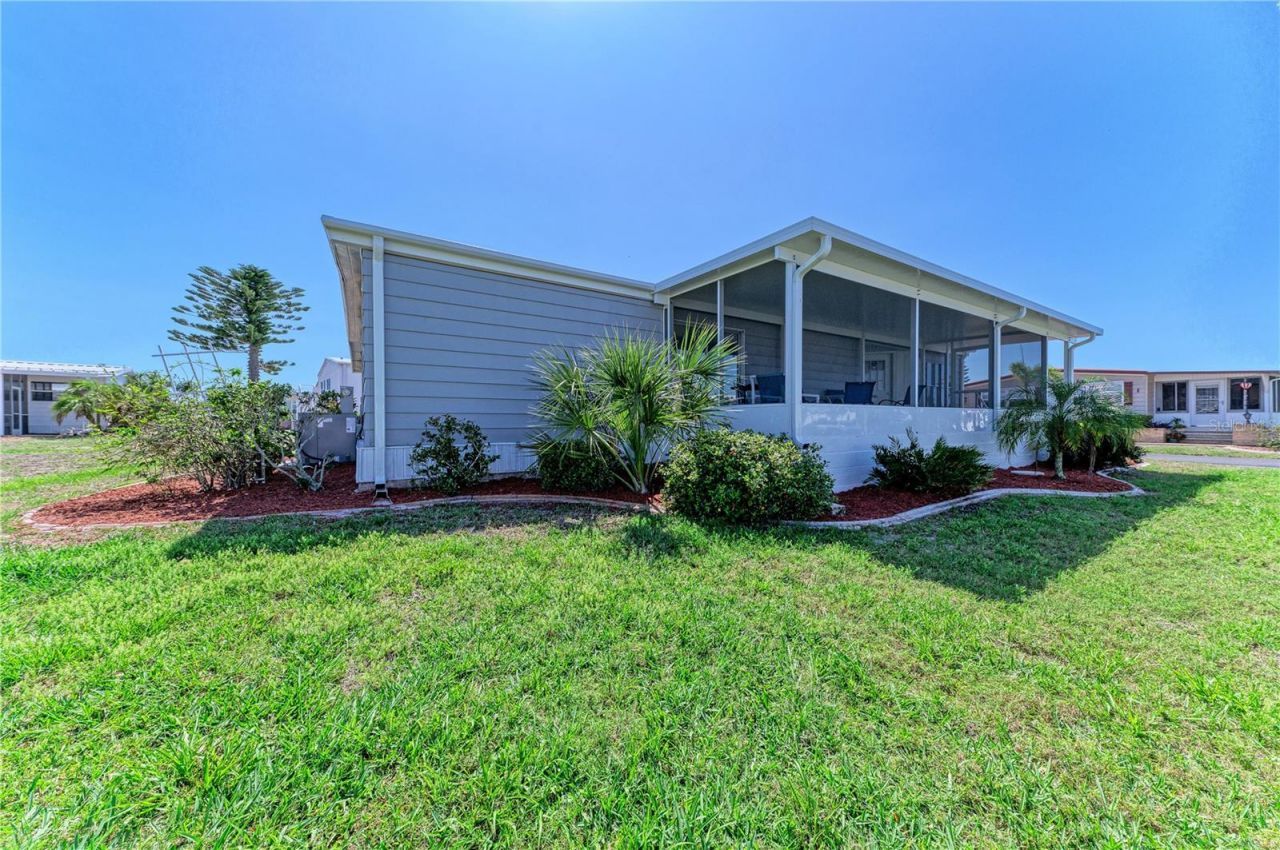 2 S Flora Vista Street, Englewood, FL 34223 Photo