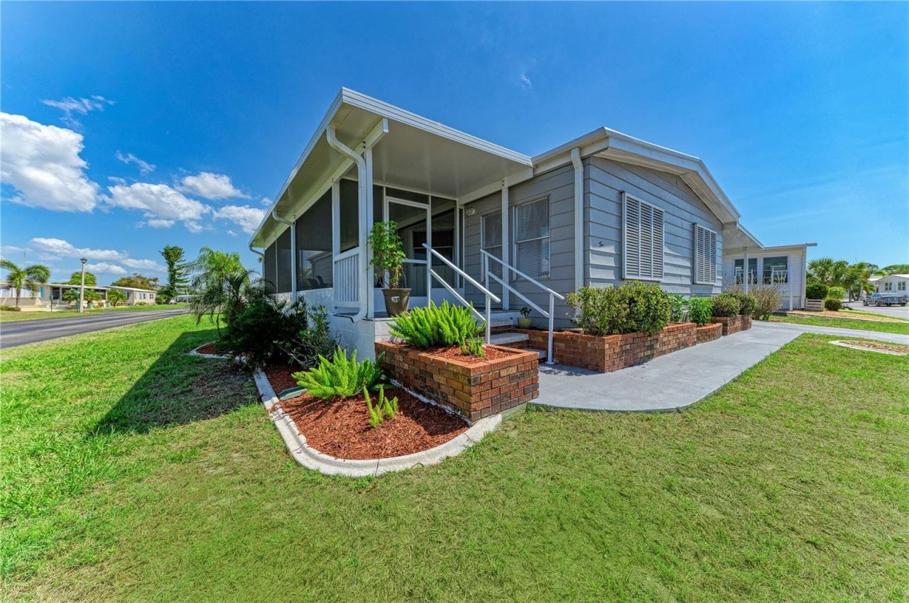 2 S Flora Vista Street, Englewood, FL 34223 Photo