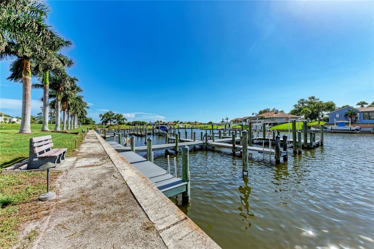 2 S Flora Vista Street, Englewood, FL 34223 Photo