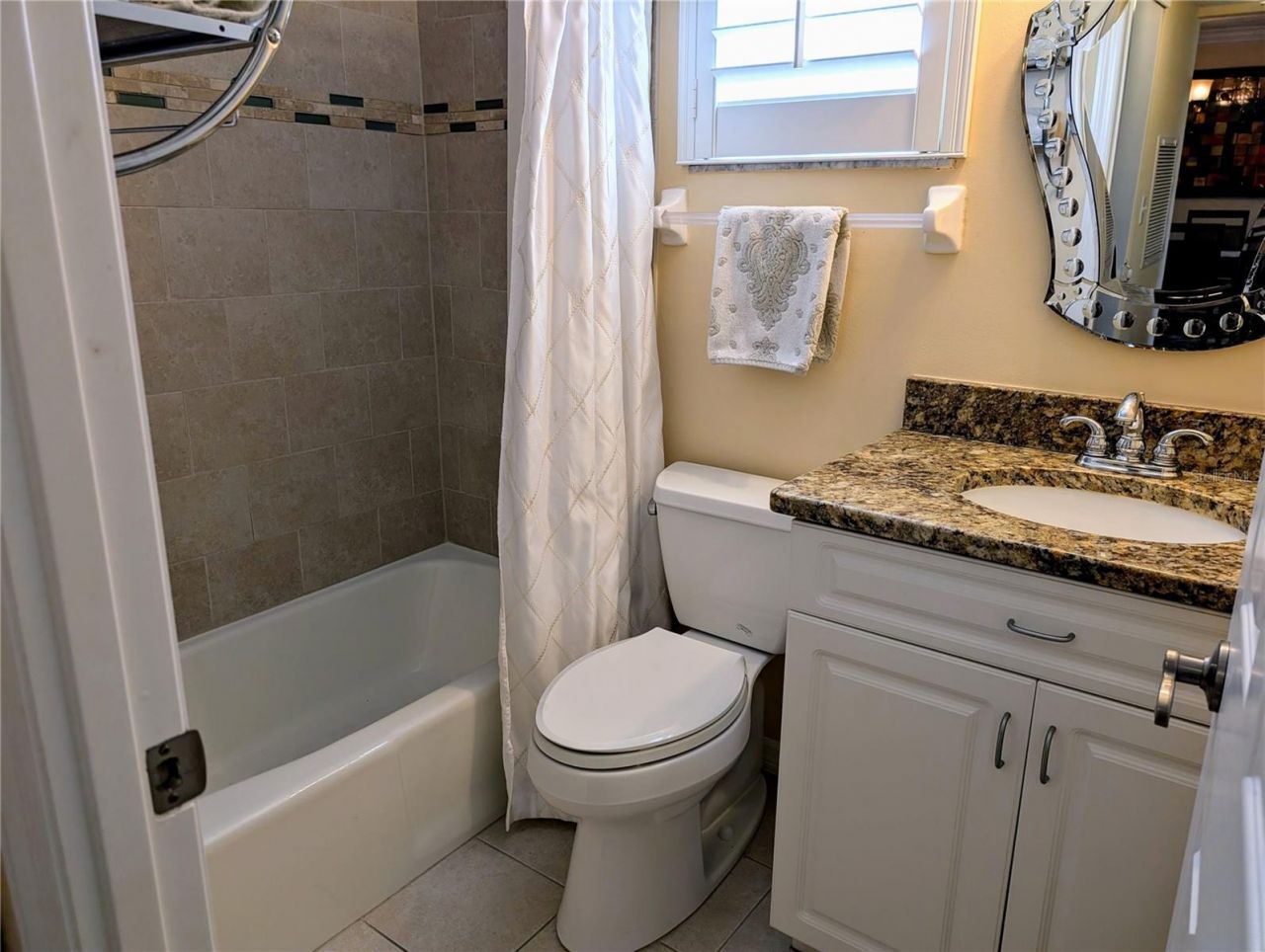 3807 Lake Bayshore Drive , Unit H-416, Bradenton, FL 34205 Photo