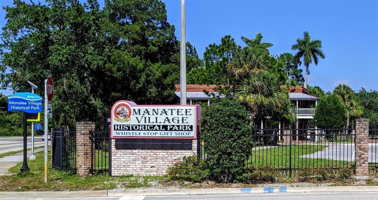 3807 Lake Bayshore Drive , Unit H-416, Bradenton, FL 34205 Photo