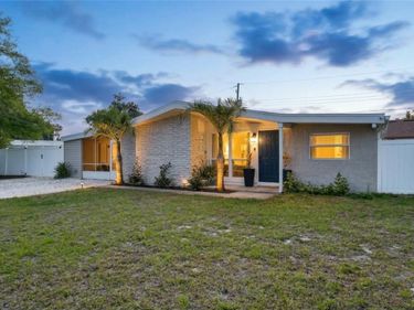 2416 EMORY AVENUE , BRADENTON, FL 34207