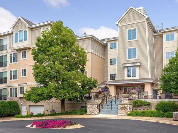 11472 Fairfield Road W, Unit 106, Minnetonka, MN 55305
