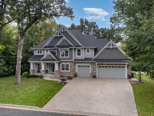 1410 Woodlands Court SE, New Prague, MN 56071