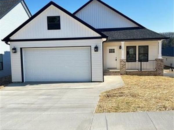 140 Washington Street , Dalton, GA 30721