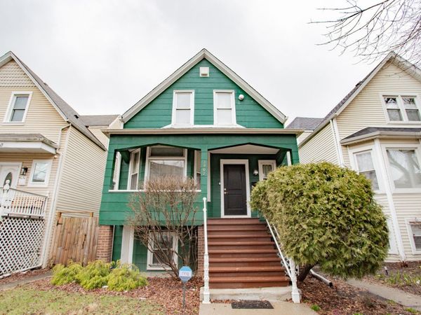 3902 N Saint Louis Avenue , Chicago, IL 60618